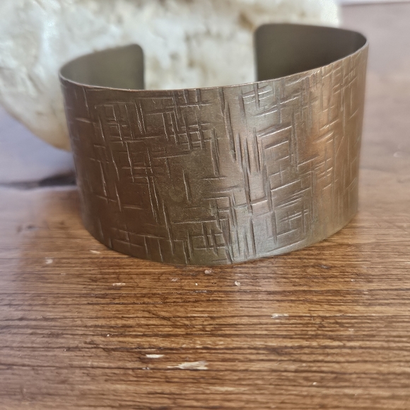 Textured Copper Cuff Bracelet Artisan Style With Patina - Picture 3 of 7